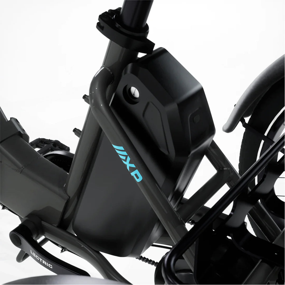 XP Trike Grey 1092W peak motor and rear axle detail