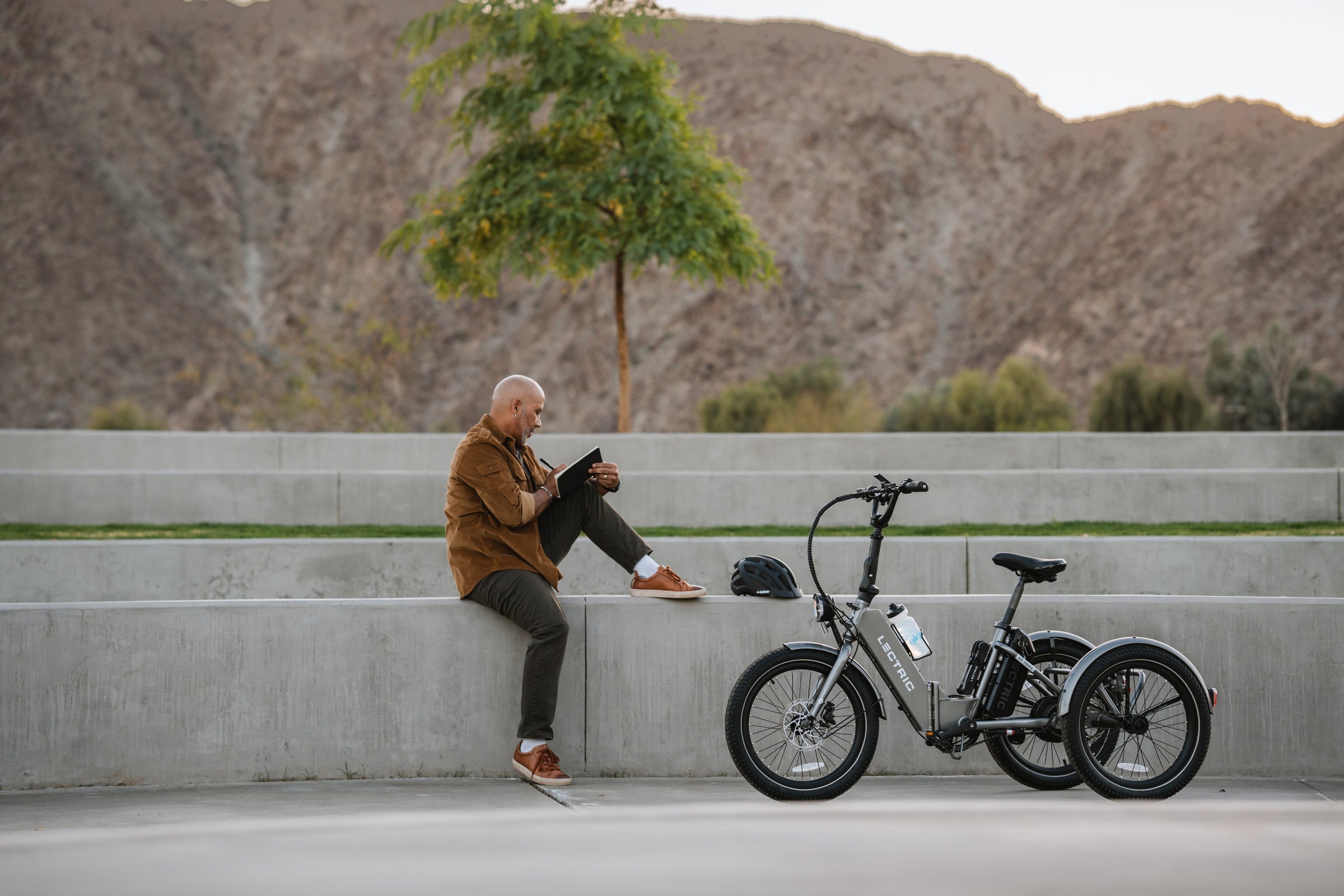 Lavender color finish of XP Trike2 frame detail